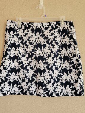 UP Tummy Control Pull-On Skort NEW